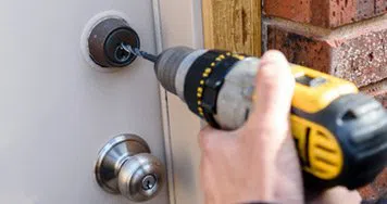 Security Locksmith Services Brick, NJ 732-898-6360 Security Locksmith Services Brick, NJ 732-898-6360 - 13-Key-Broke-In-Lock